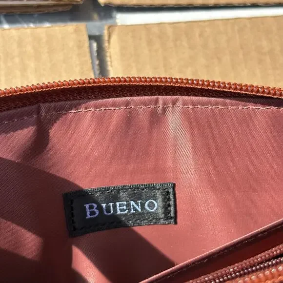 Bueno Solid Woven Flap Pocket Crossbody Bag - Picture 7 of 8